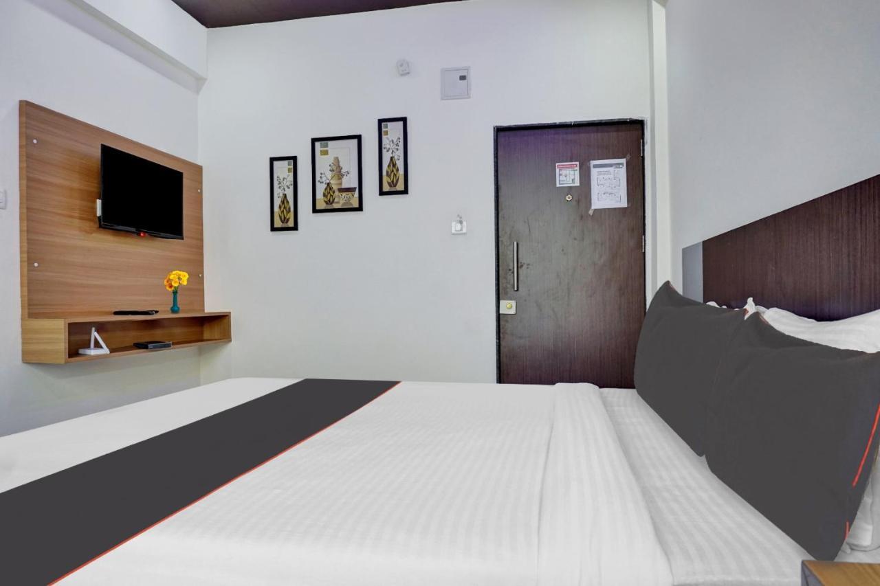 Super Collection O Eon Inn Near Pune Airport Kharadi Exterior foto