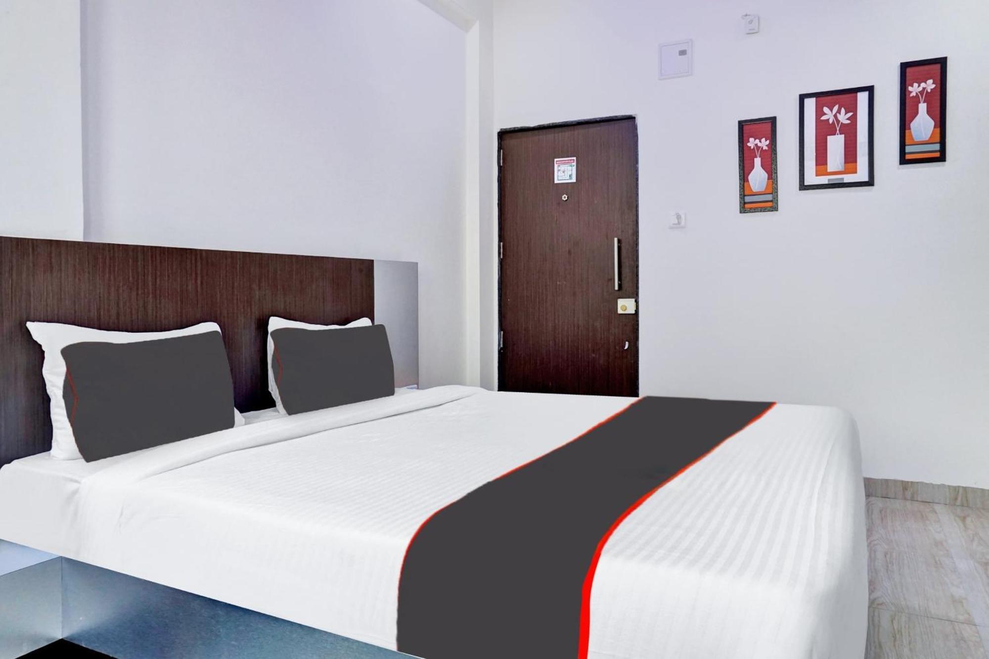 Super Collection O Eon Inn Near Pune Airport Kharadi Exterior foto